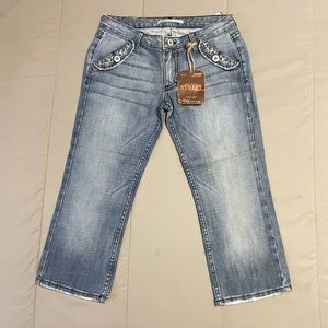 Street Denim Capri Jeans
